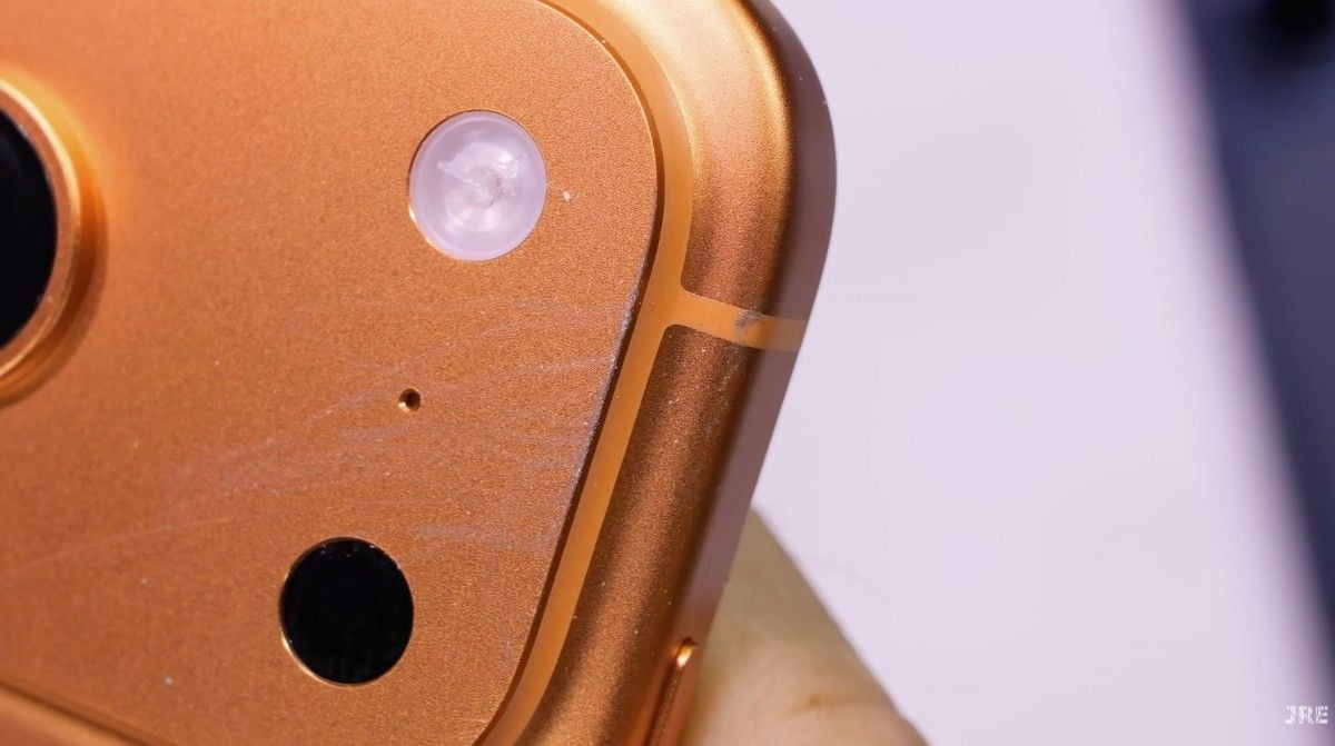 Действительно ли iPhone 17 Pro так сильно царапается?